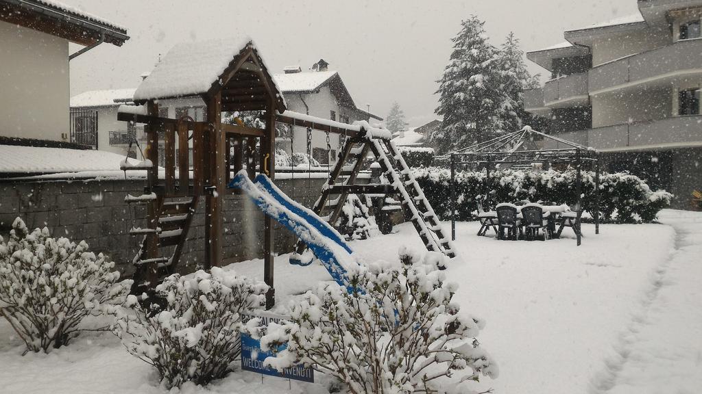 Affittacamere Valchiavenna - Foresteria Lombarda Con Parcheggio Privato Sul Posto! Apprezzata Gestione Familiare Dal 2012, Qualita-Prezzo Top! "Guest-House With Private Parking On Site! Appreciated Family Management Since 2012, Quality-Price Top!" Dış mekan fotoğraf