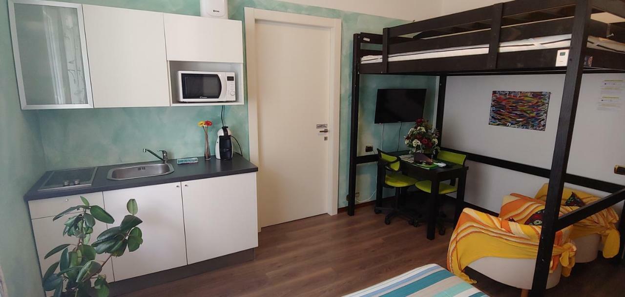 Affittacamere Valchiavenna - Foresteria Lombarda Con Parcheggio Privato Sul Posto! Apprezzata Gestione Familiare Dal 2012, Qualita-Prezzo Top! "Guest-House With Private Parking On Site! Appreciated Family Management Since 2012, Quality-Price Top!" Dış mekan fotoğraf